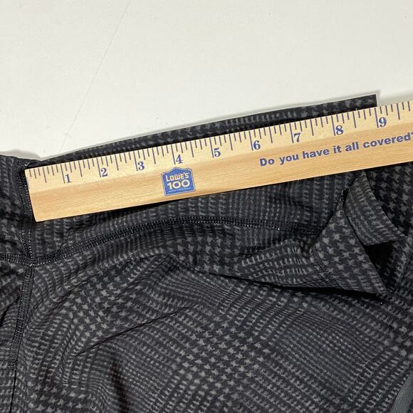 Lululemon Men's Shorts Lined Large Size Large - Picture 7 of 9